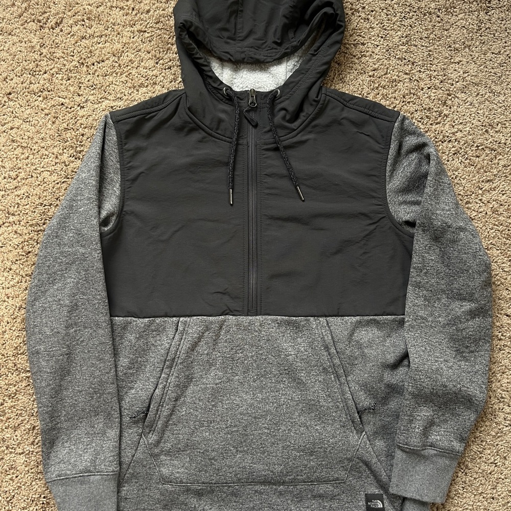 The North Face Women’s Fleece Lined Hooded Half-Zip